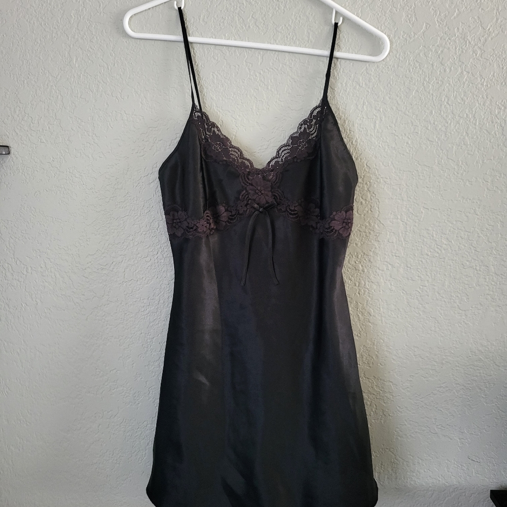 Bed of roses Black Satin Babydoll w/ Lace Trim - Sz S